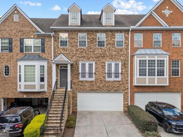 Townhouse for sale in Duluth, Georgia