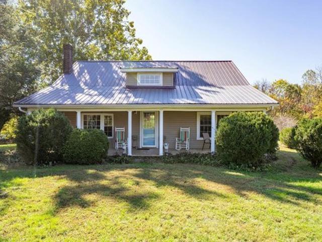 House for sale in Farmville, Prince Edward County