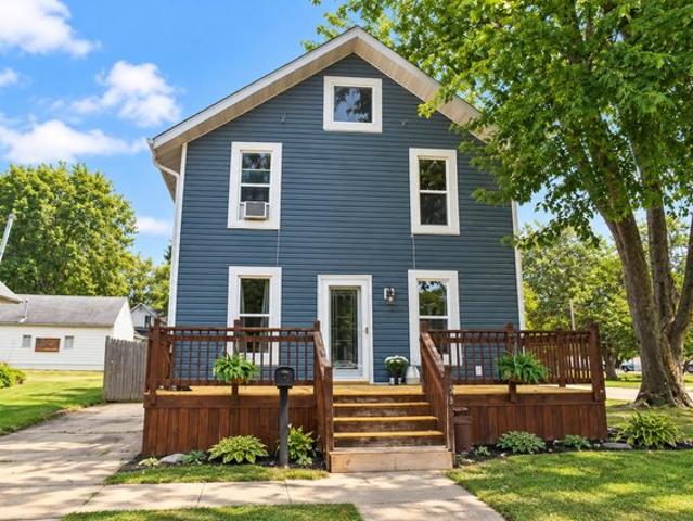 House for sale in Whiteside, Illinois