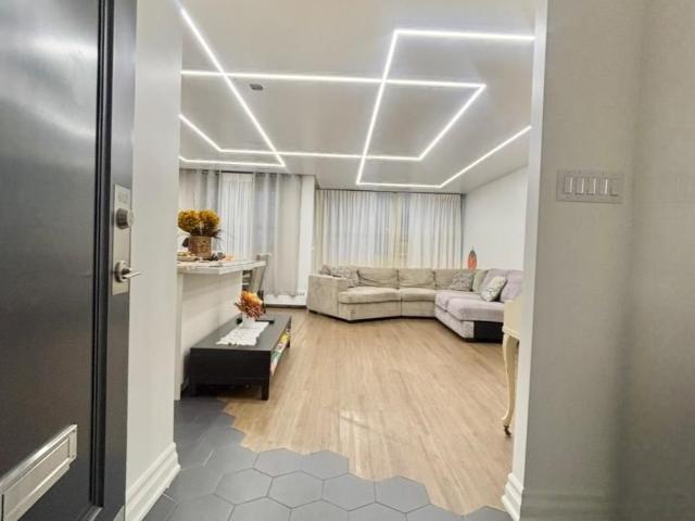 Condo for sale in Woburn, Ontario