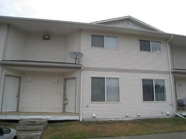 Townhouse for rent in Spruce Grove, Alberta