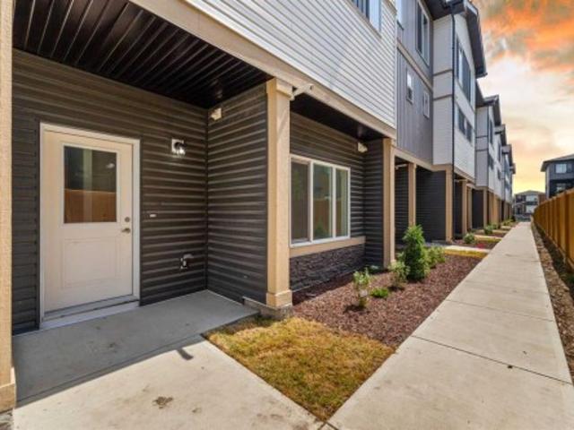 Townhouse for sale in Northwest, Alberta