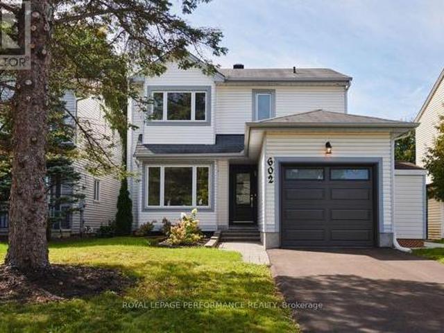 House for sale in Fallingbrook, Ottawa