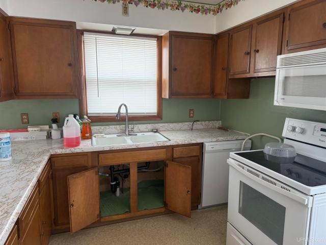 House for sale in Munising, Michigan
