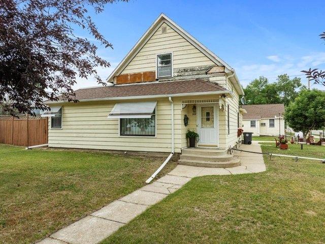 House for sale in Kenmare, North Dakota