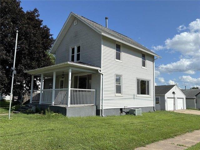 House for sale in Vinton, Iowa