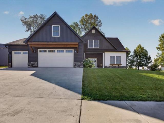 House for sale in Ellettsville, Indiana