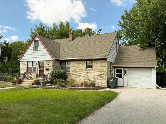 House for sale in Waukesha, Wisconsin