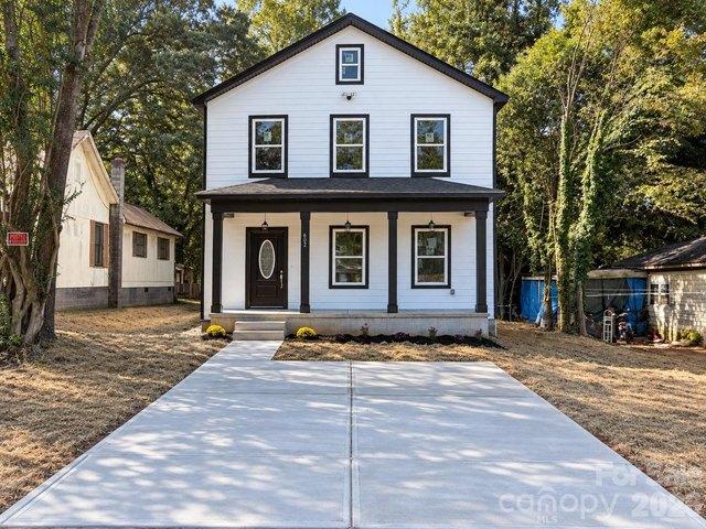 House for sale in Hickory Creek Apartments, Shelby