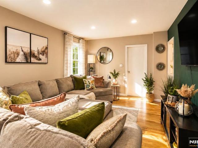 House for sale in Hudson, New Jersey