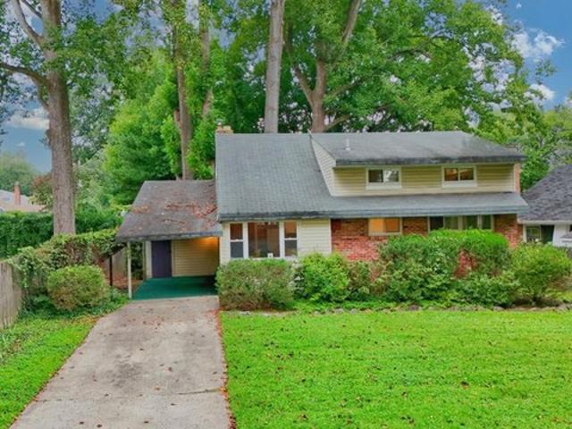 House for sale in Twin Brook Forest, Rockville