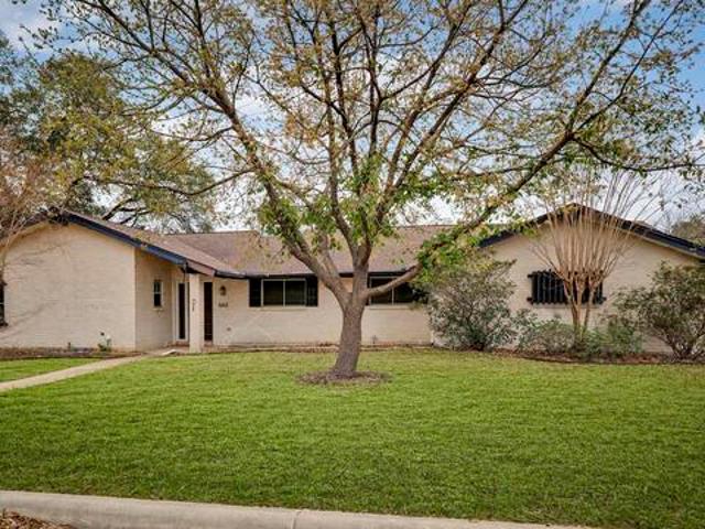 House for sale in Windcrest, Texas