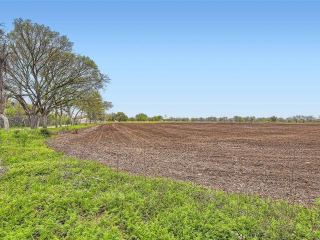 Land for sale in Martindale, Texas