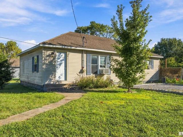 House for sale in West Frankfort, Franklin County