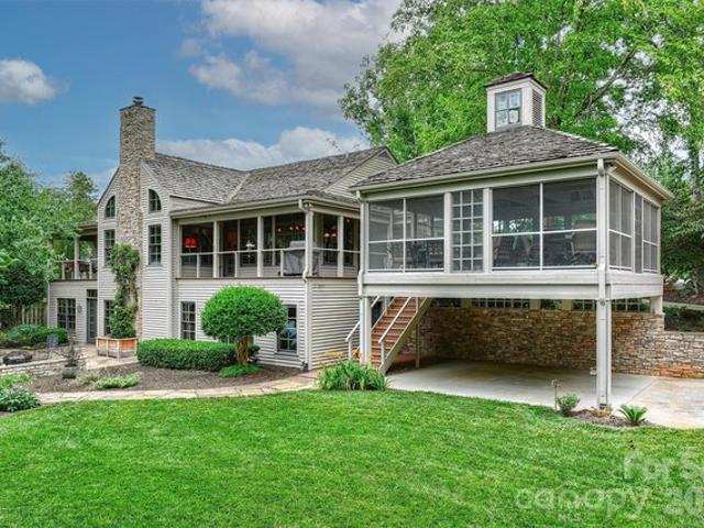 House for sale in New London, North Carolina