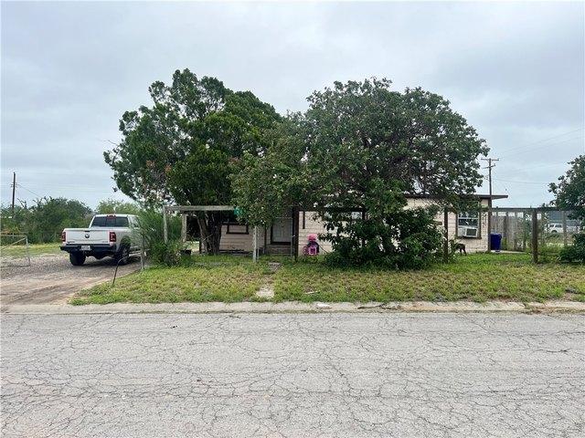 House for sale in Freer, Texas
