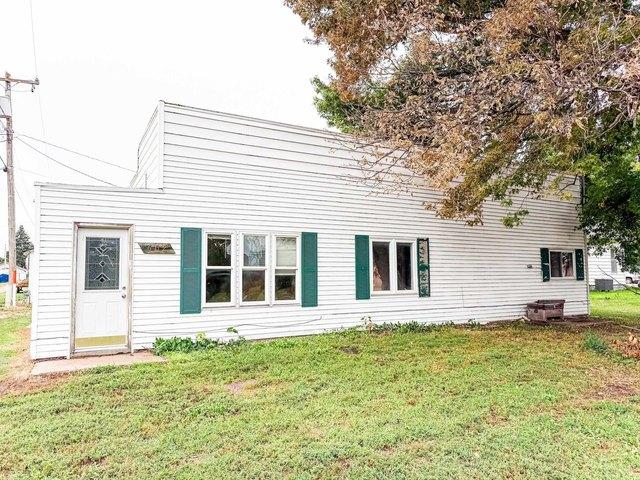 House for sale in Elwood, Gosper County