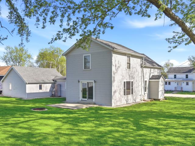 House for sale in Ashton, Illinois