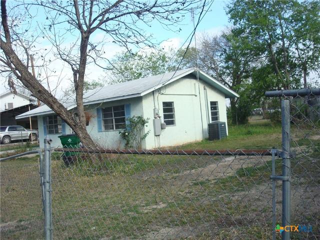House for sale in Seguin, Texas