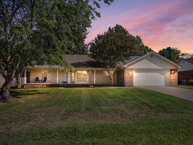 House for sale in Castle Heights, Cabot
