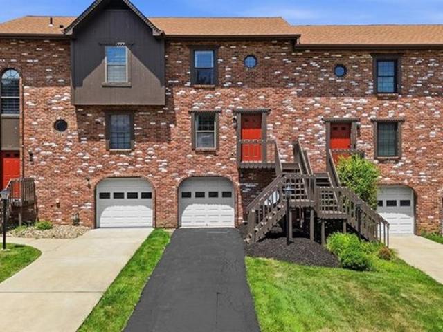 Townhouse for sale in Cranberry Twp, Pennsylvania