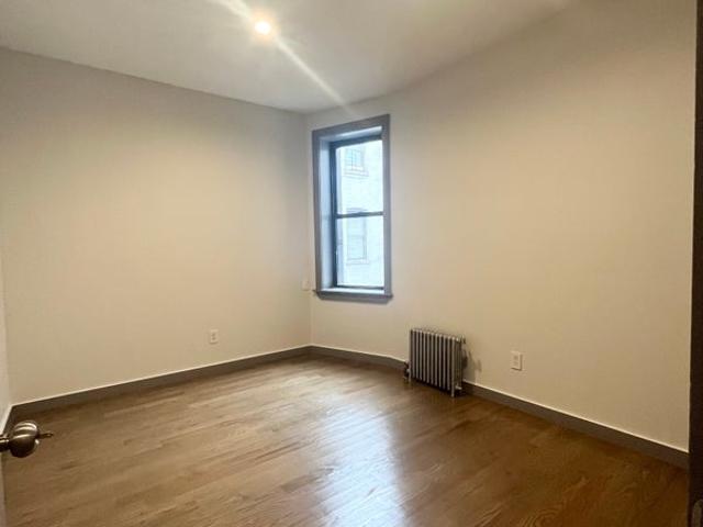 Room for rent in Arverne, New York