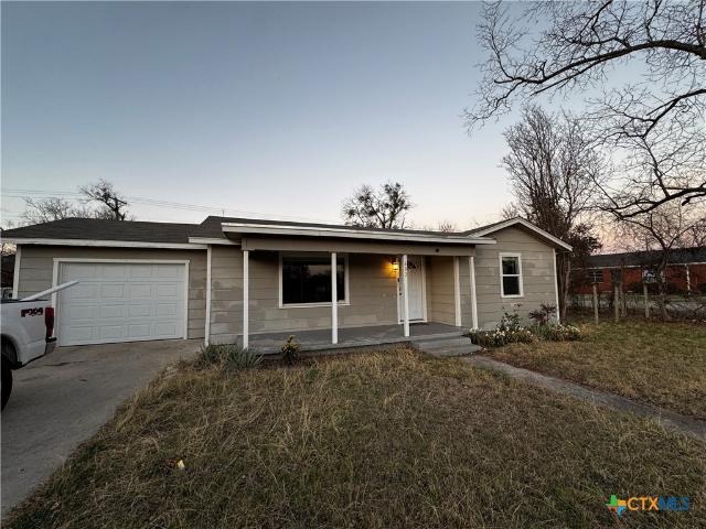House for sale in Briggs, Texas