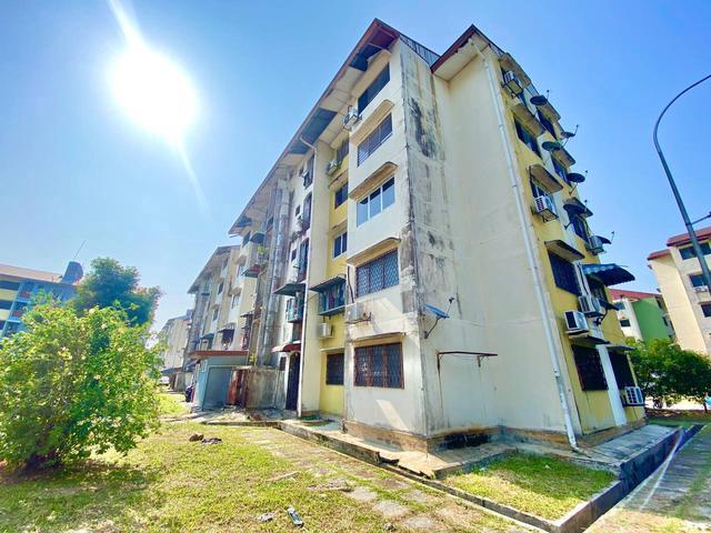 Flat for sale in Petaling, Alam Impian