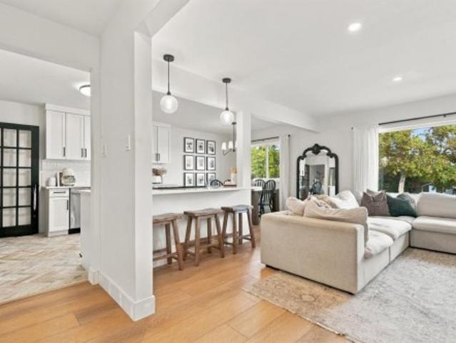 House for sale in Thorncliffe, Calgary