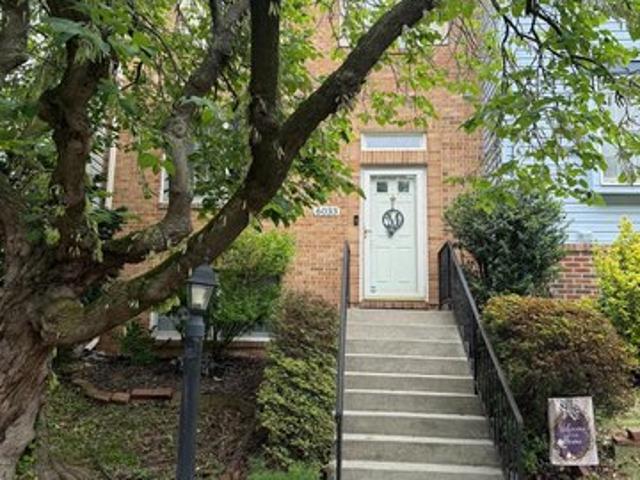 Townhouse for sale in Virginia