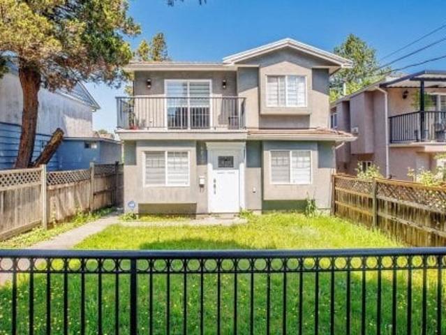 Duplex for sale in Burnaby, British Columbia