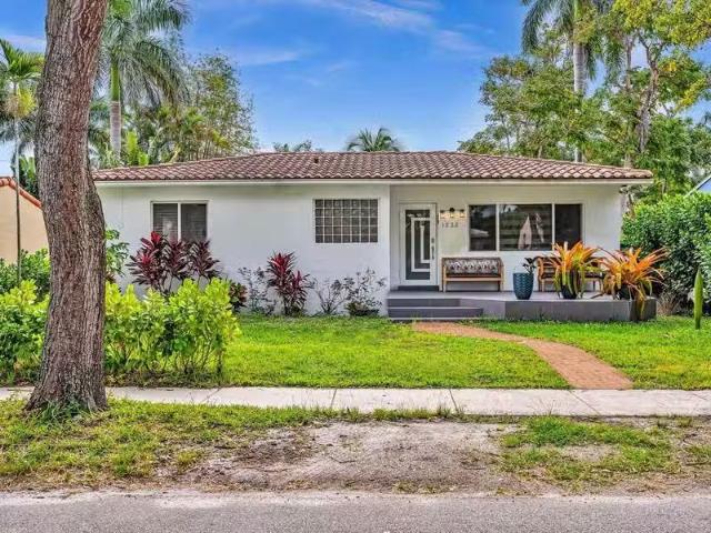 House for rent in Hollywood