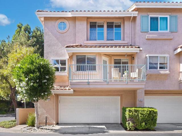 Townhouse for sale in Fremont, California