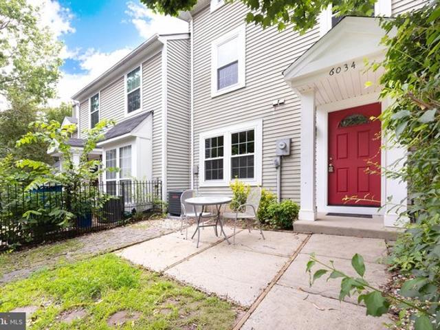 Townhouse for sale in Virginia