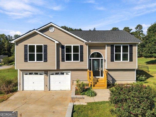 House for sale in Flowery Branch, Hall County