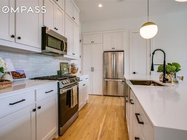 Townhouse for sale in Dallas