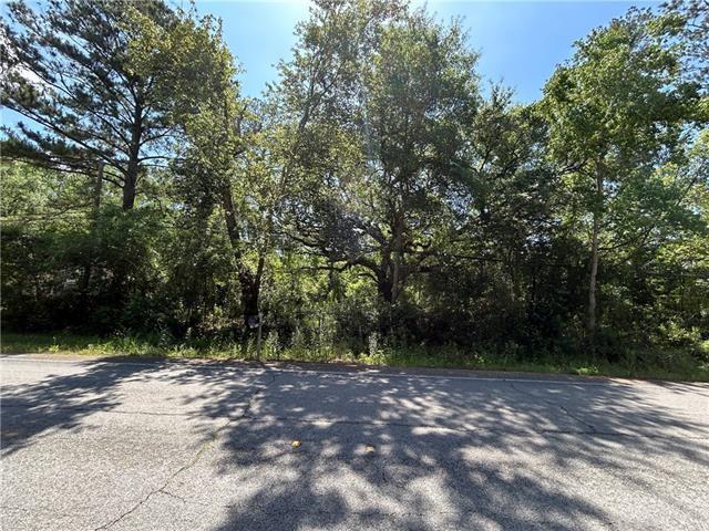 Land for sale in Lacombe, Louisiana