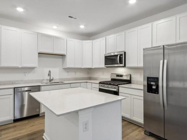 Townhouse for sale in Whitestown, Indiana