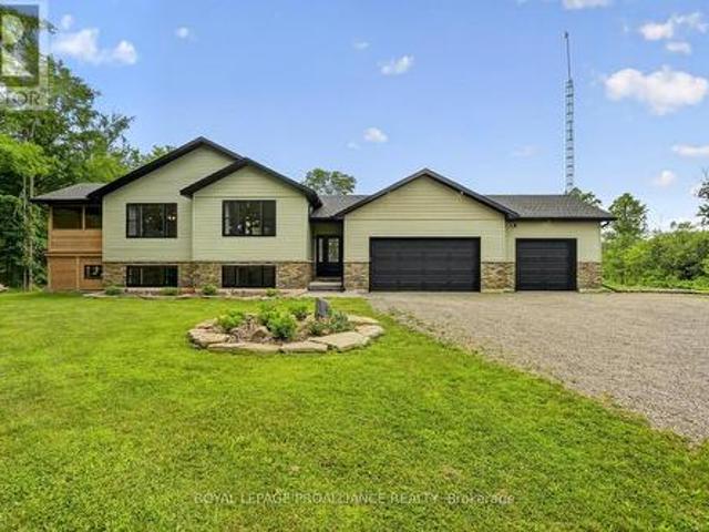 House for sale in Elizabethtown, Ontario