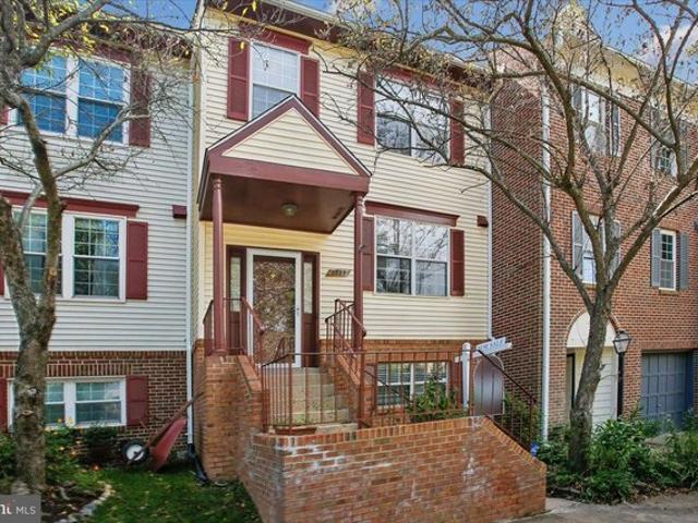 Townhouse for sale in Virginia