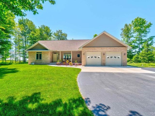House for sale in Manistique, Michigan