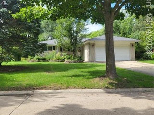 House for sale in Troy, Michigan
