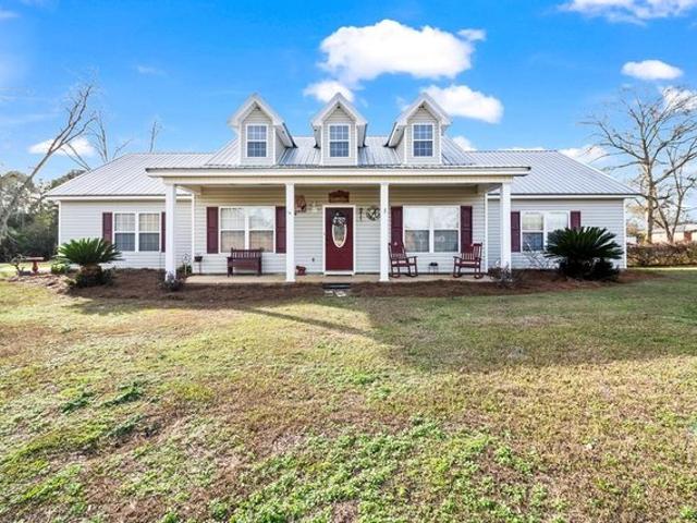 House for sale in Ashford, Alabama
