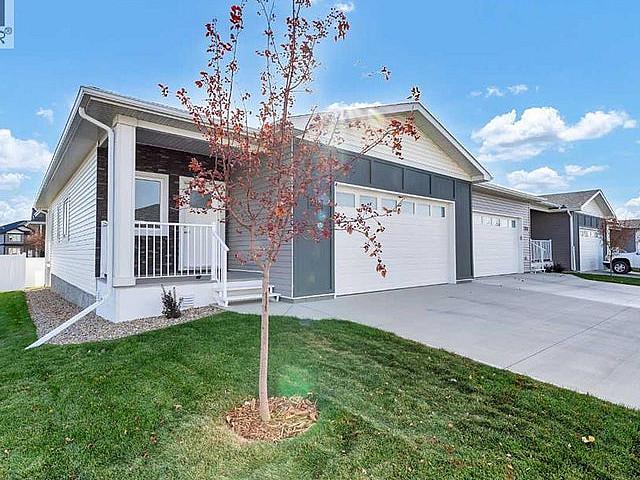 Condo for sale in Medicine Hat, Alberta