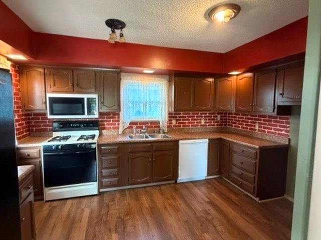House for sale in Perry, Dallas County