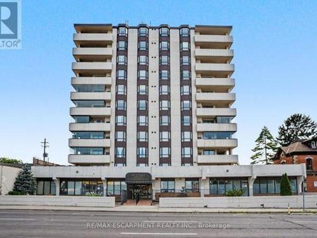 Condo for sale in Ancaster, Ontario