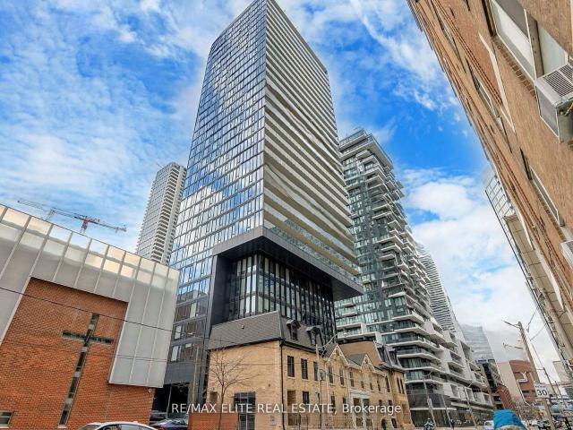 Condo for rent in Toronto Centre, Toronto