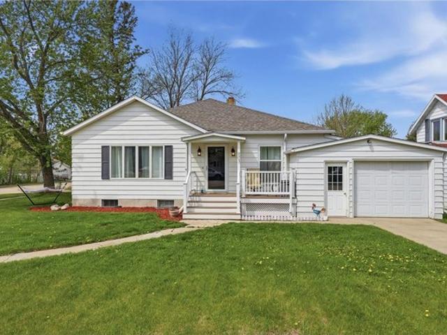 House for sale in Hawley, Minnesota