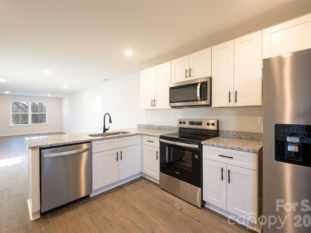 House for sale in Green Park, Hickory