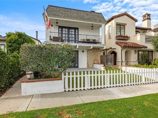 Property for sale in Corona Del Mar, California